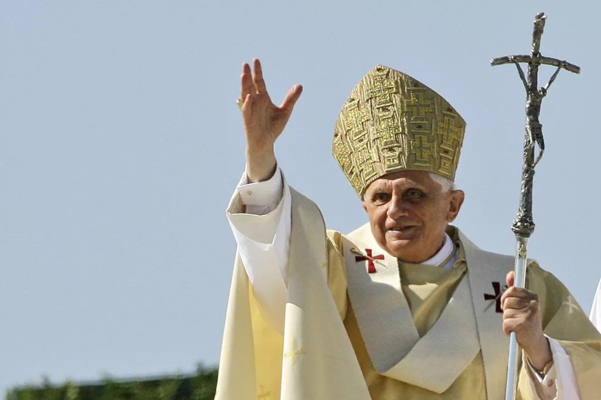 Benedicto XVI, demasiado para esa época