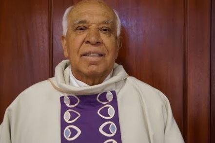 Más de 50 años dedicado a la cura de almas y a la educación