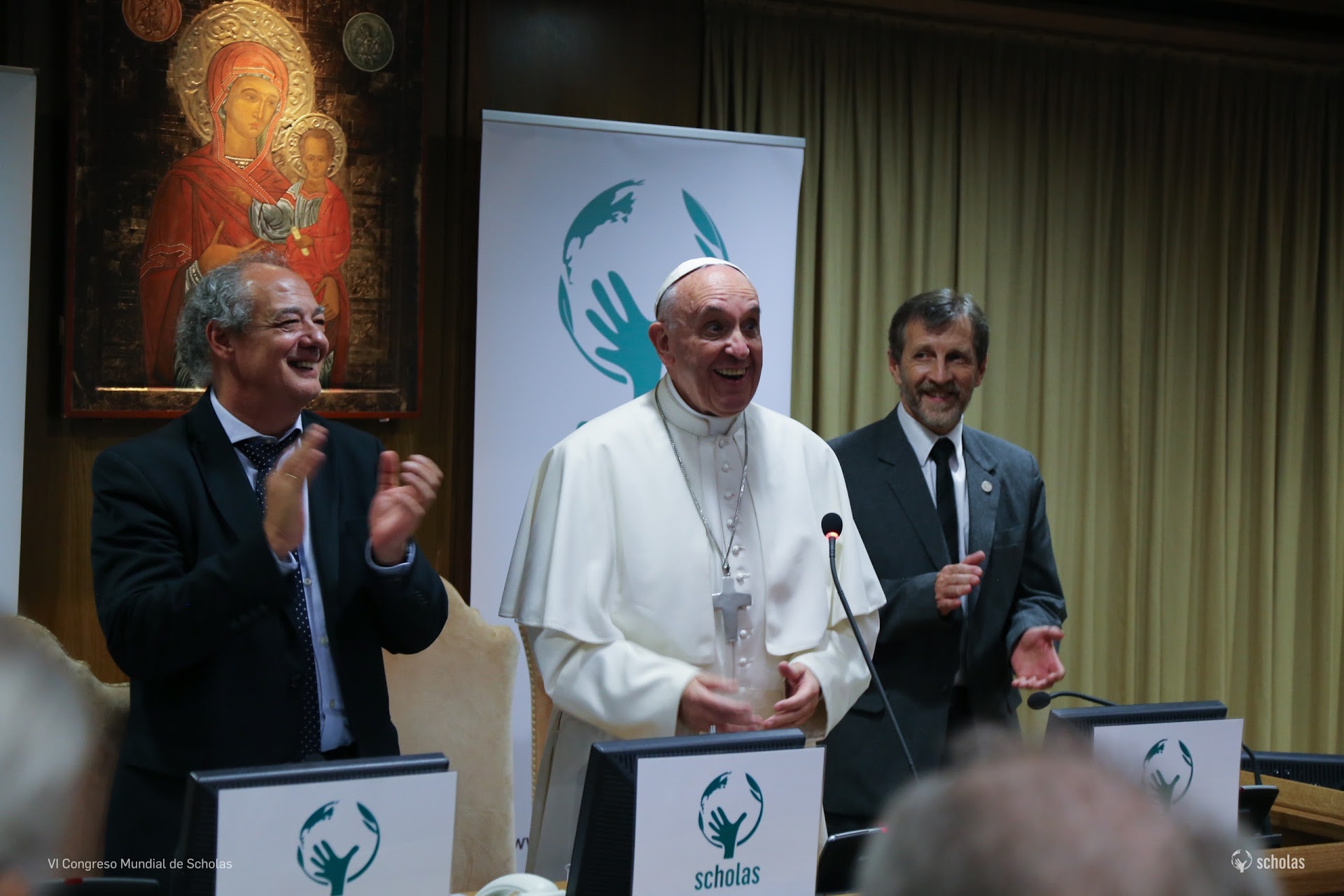 Scholas Occurrentes realiza su primera experiencia con las secundarias de Roma