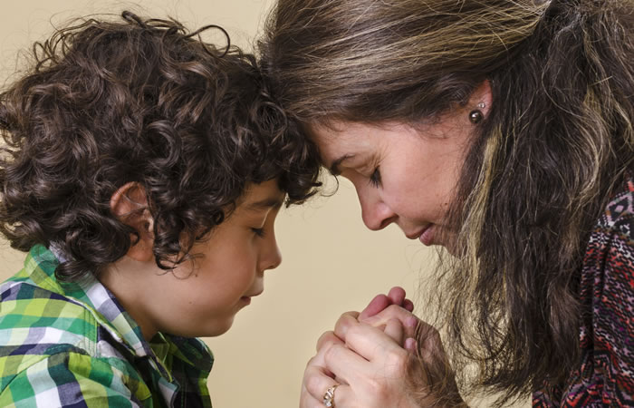 ¿Preocupada por tus hijos? Reza por ellos...