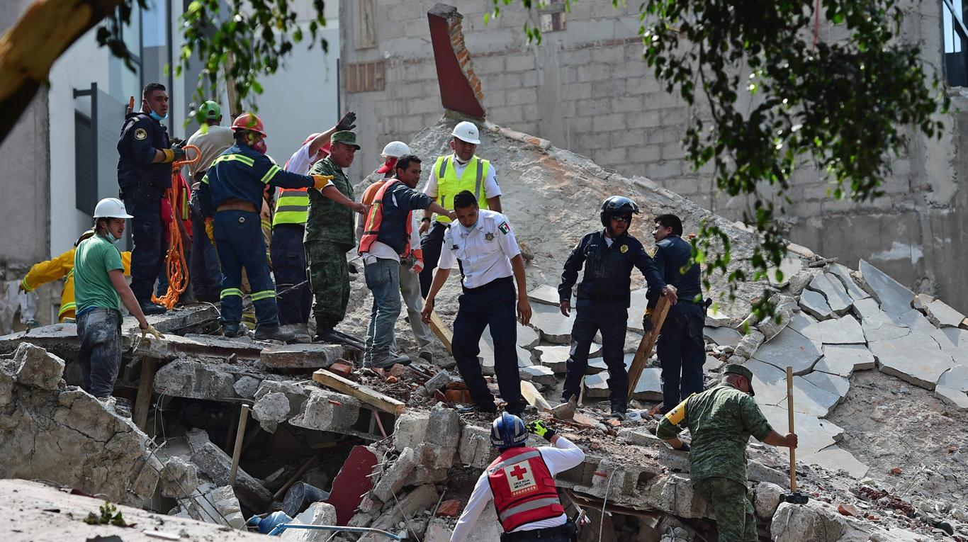 Obispos de México piden rezar por víctimas de terremoto