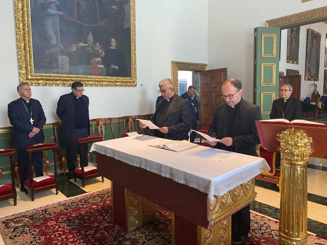 Se posesionaron dos nuevos vicarios - Arquidiócesis de Bogotá