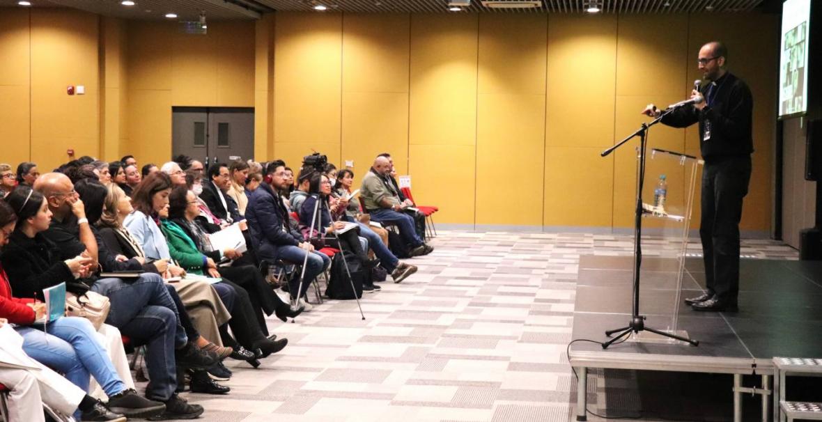 Iglesia en Bogotá promueve cultura del cuidado y entornos protectores en el mundo digital