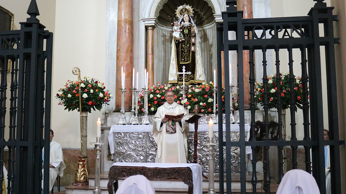 altar de NS del Carmen