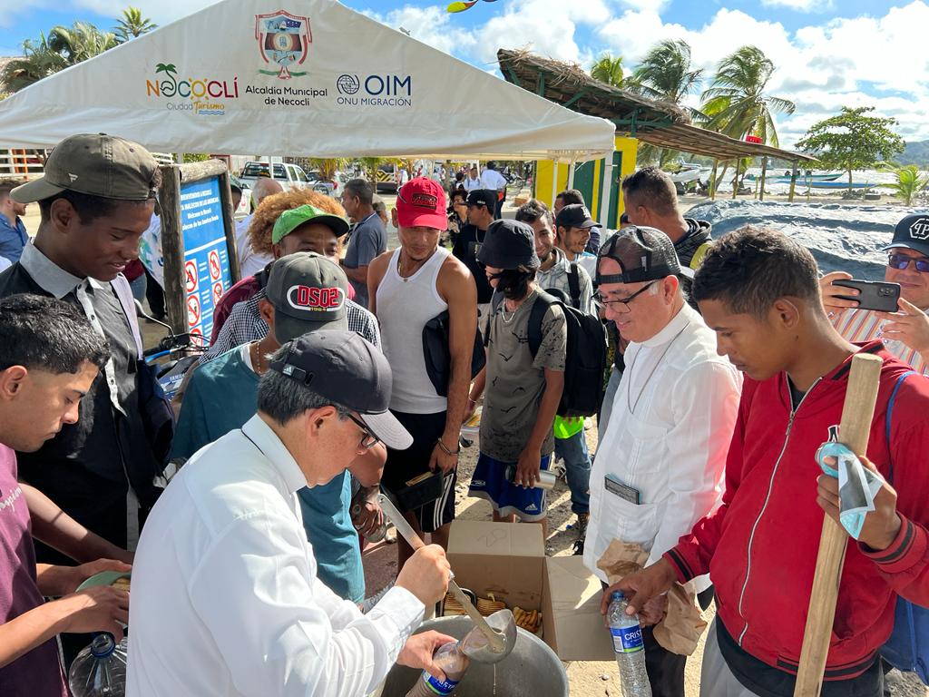 En los pies del migrante