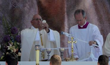 Francisco hace referencia al Vaticano II y reitera que “la reforma litúrgica es irreversible”