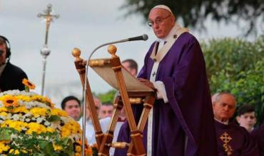 El Papa celebra la Eucaristía por los fieles difuntos en Prima Porta