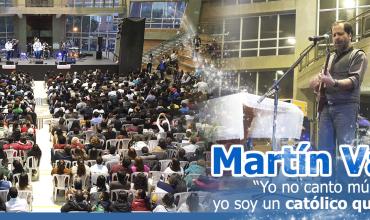 “Yo no canto música católica, yo soy un católico que canta música”: Martín Valverde