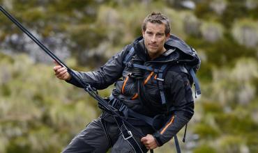 Bear Grylls enseña que necesitas a Jesús como salvador