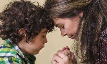 ¿Preocupada por tus hijos? Reza por ellos...