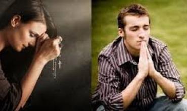 Amar y cuidar a una persona es: Orar por ella