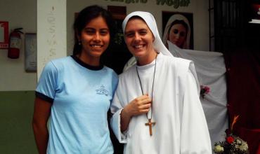 “I Am Worship Band”, compone emotiva canción a religiosa fallecida en terremoto de Ecuador