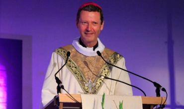 De protestante a obispo recién ordenado en Francia