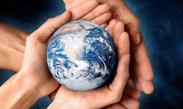 La crisis climática se afronta cambiando los estilos de vida: cardenal Pietro Parolin