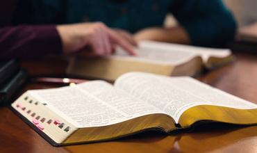 Septiembre, mes de la Biblia