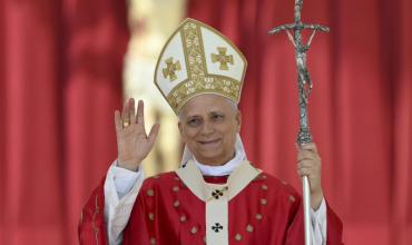 Un mes después de su elección como sucesor de Pedro, en la solemnidad de Pentecostés, León XIV renueva en el Regina Caeli su llamamiento al don de la paz. 