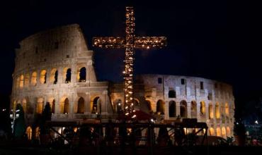 Meditaciones y oraciones del Vía Crucis serán elaboradas por familias vinculadas a comunidades católicas
